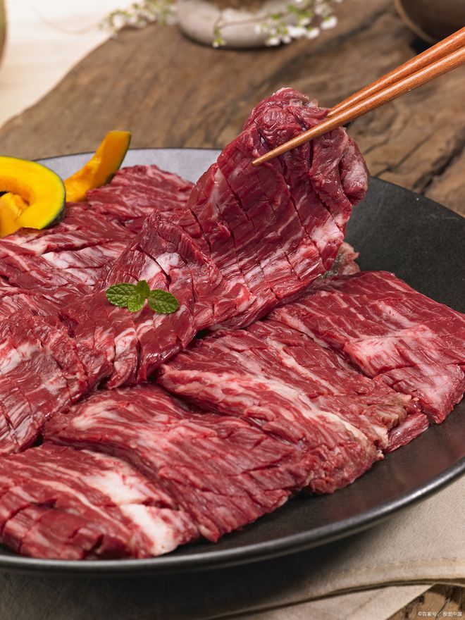 牛肉价格连续多月暴跌：商家惊呼多年未见养殖户称不如出去打工(图5)