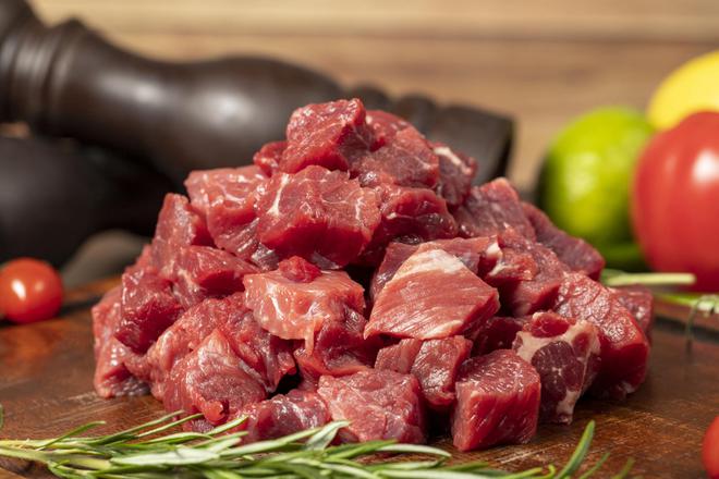 牛肉价格连续多月暴跌：商家惊呼多年未见养殖户称不如出去打工(图14)